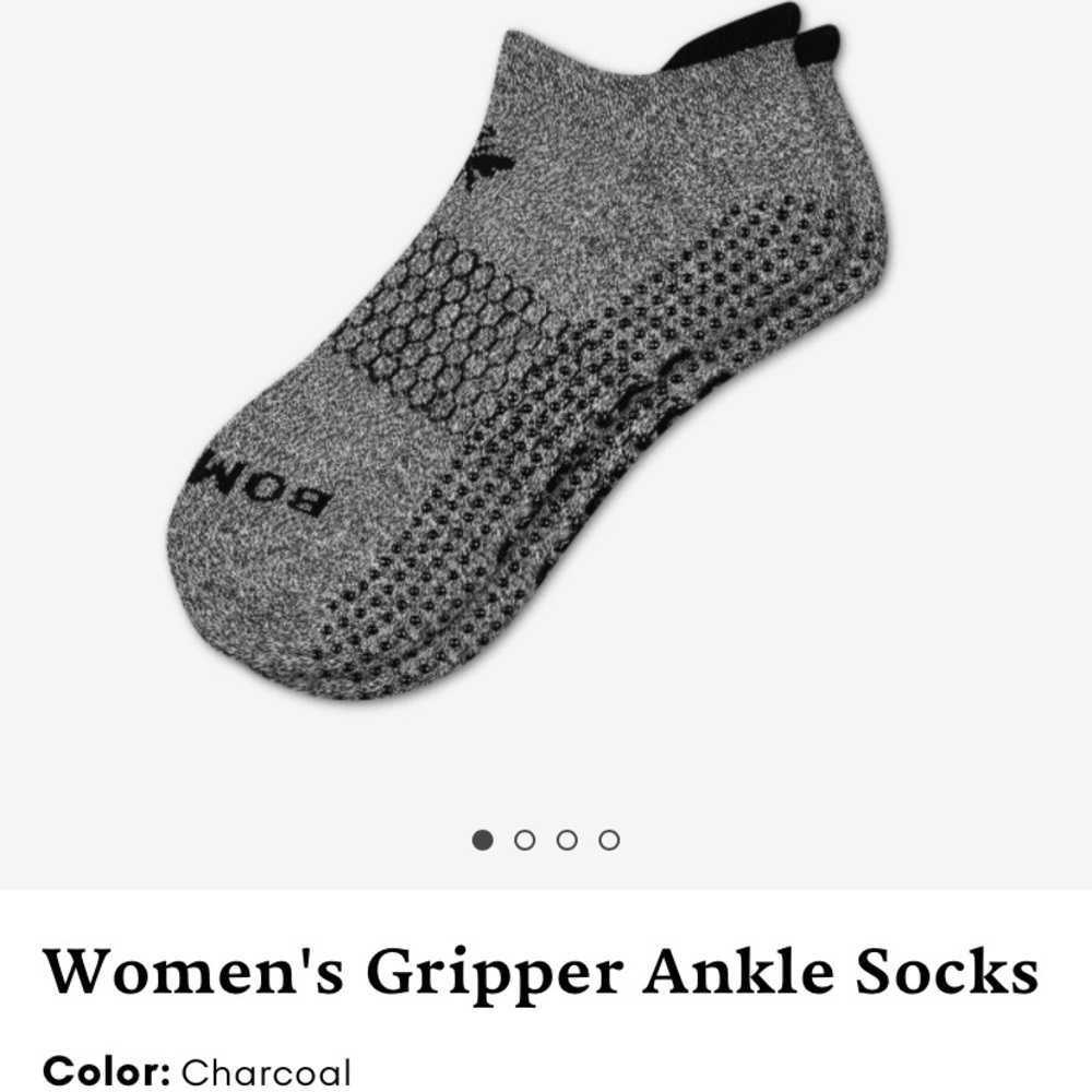 NWT Bombas Small Ankle Gripper Socks in Charcoal